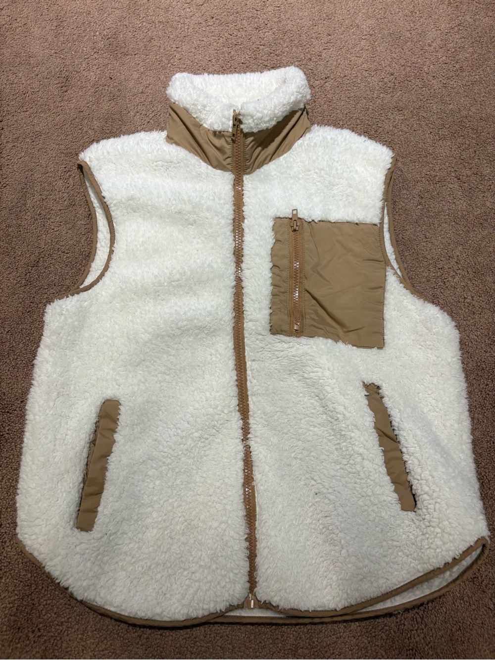SHEIN White Sherpa Vest with Tan Accents size xs